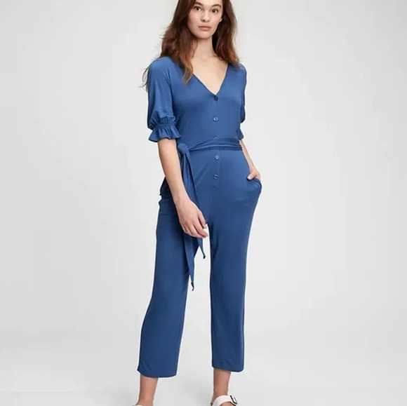 *NWT* Gap Button Front Jumpsuit - Picture 1 of 7
